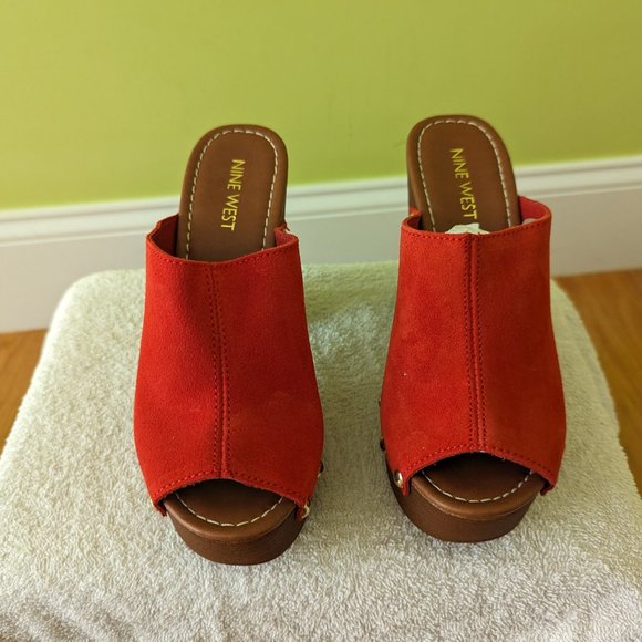 Nine West Unused Bright Brick Red Orange Platform Clogs Sz 6 - Picture 2 of 5